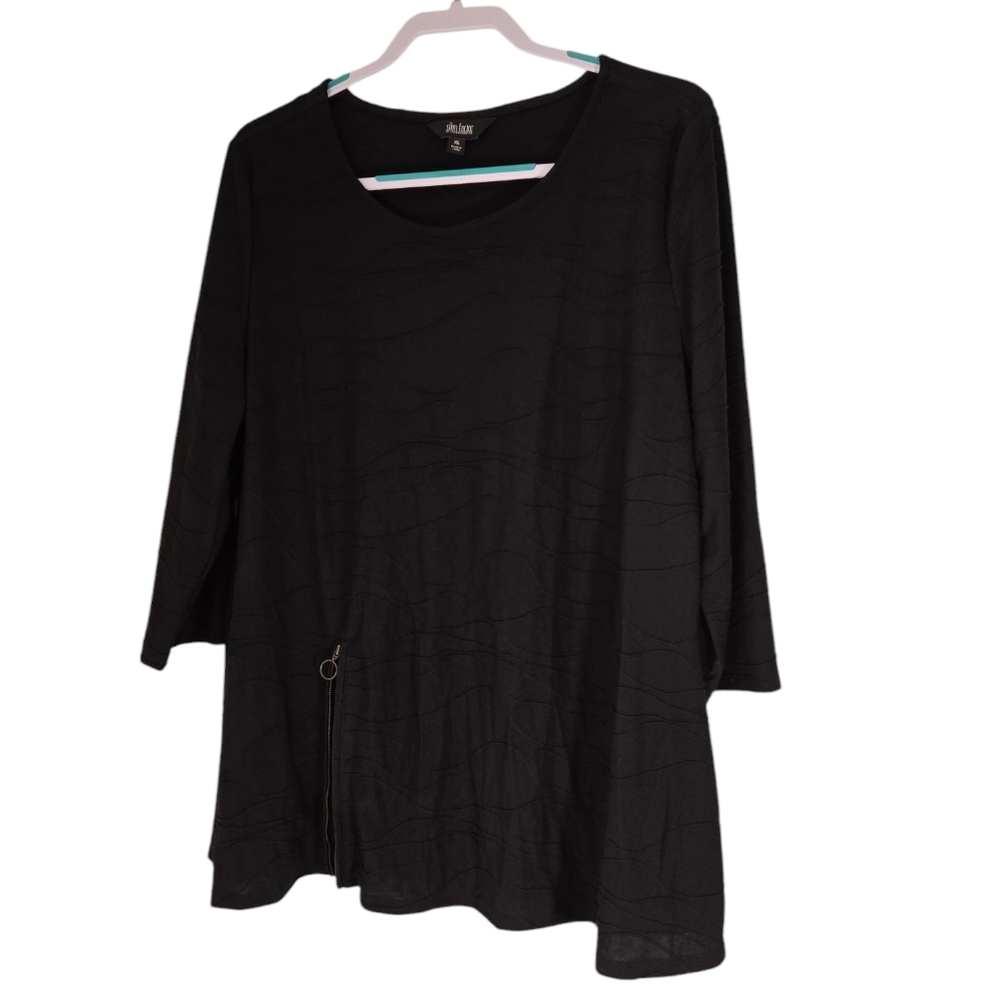 Slim Factor by Investments. Black Pullover Blouse